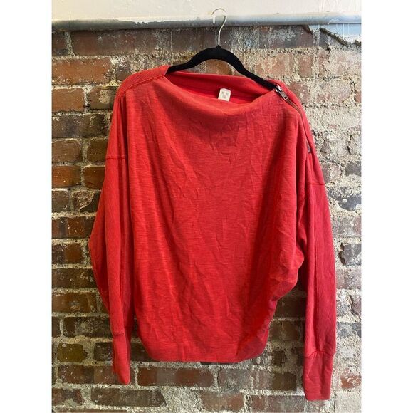 WE THE FREE - FREE PEOPLE • Red Long Bat Sleeve Cotton Blend Sweater w/Zipper Sh - Picture 1 of 9